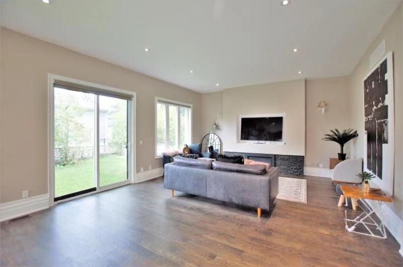 Modernized Five Bedroom Villa Richmond Hill Bagian luar foto